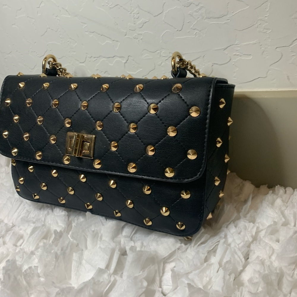 Black rockstud gold purse - Picture 3 of 7